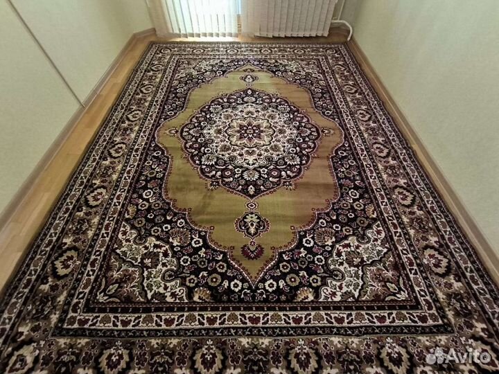 Роскошный немецкий ковер 2,50 х 3,50