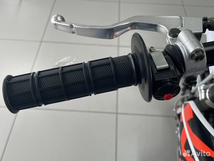 Питбайк kayo basic TT125EM 17/14 KRZ (механ.сцепл)