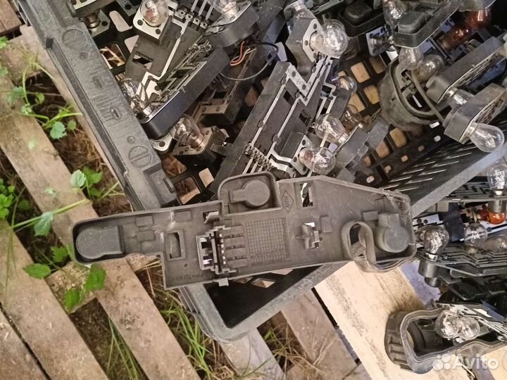 Плата задних фонарей renault logan 1