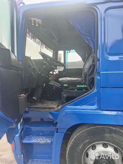 Рефрижератор 46 м³ MAN 26.552, 1994