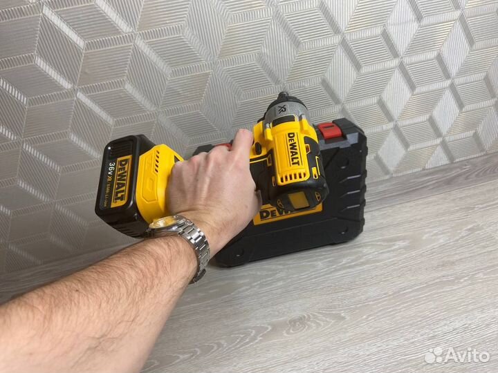 Гайковерт DeWalt