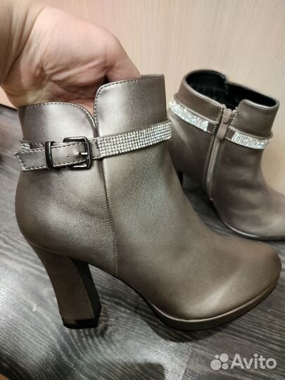 Ботинки женские новые демисезонные, размер 39