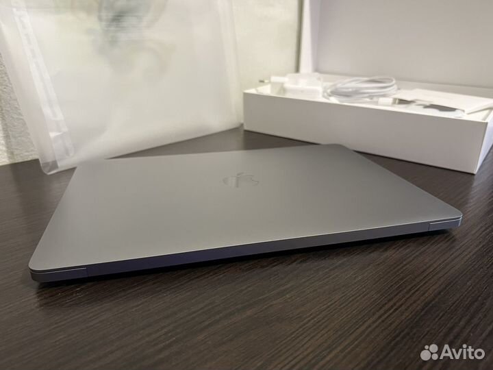 Macbook air 13 2020 m1 8gb 256