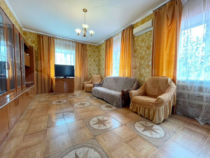 Дом 197 м² на участке 21,9 сот.