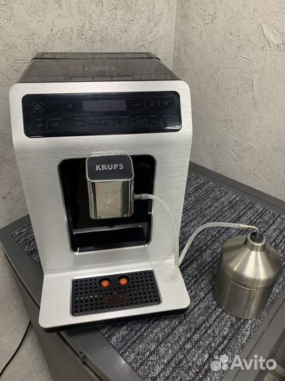 Кофемашина krups EA891D10