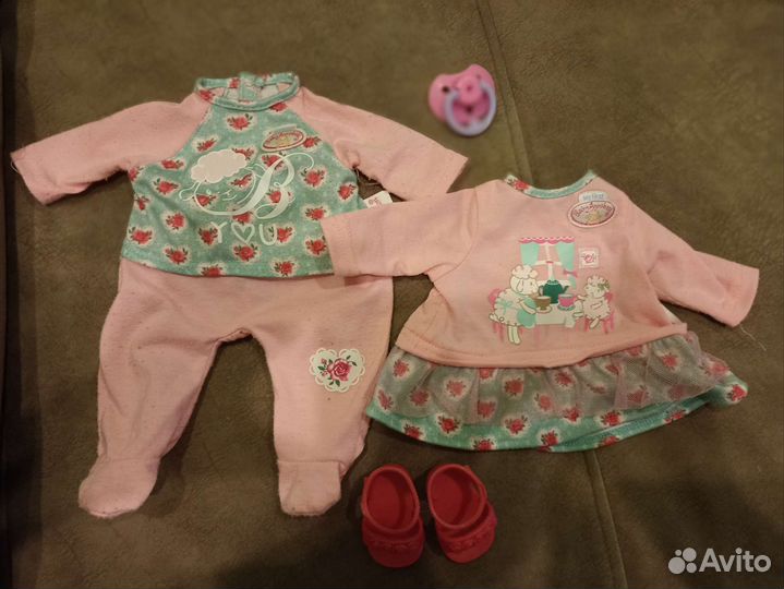 Кукла беби анабель