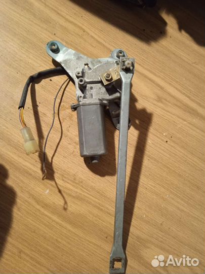 Моторчик стеклоочистителя задний Suzuki Vitara 1