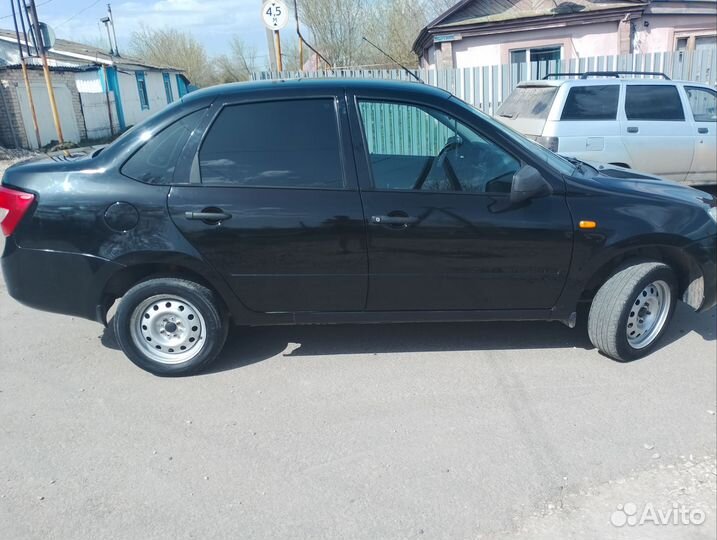 LADA Granta 1.6 AT, 2013, 172 000 км