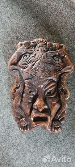 Маска статуэтка