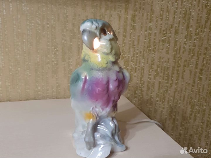 Светильник попугай Германия