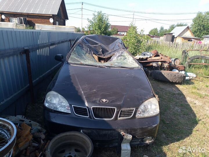 Daewoo Lacetti 1.6 МТ, 2003, битый, 100 000 км