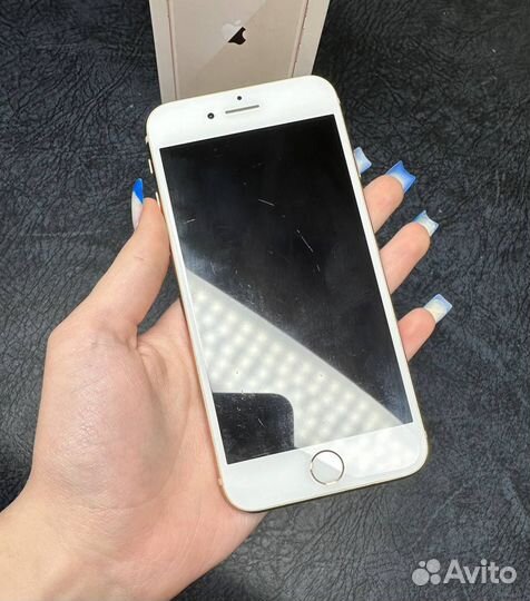 iPhone 8, 64 ГБ