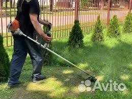 Покос травы триммером