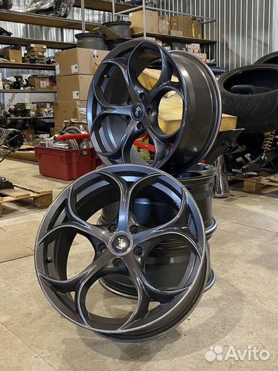 Литые диски r18 5x114.3