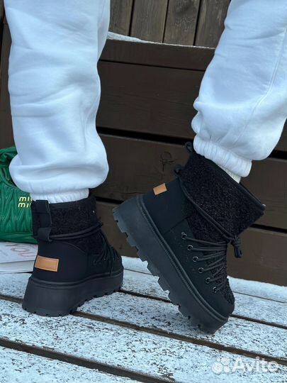 Дутики женские зимние