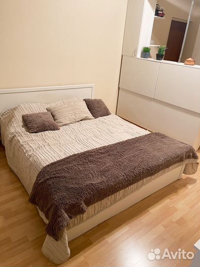 Кровать двухспальная 160 200 без матраса бу