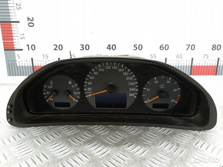 Панель для mercedes-benz E-Class (W210)