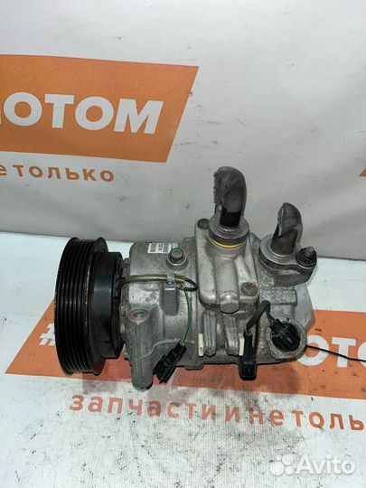 Компрессор кондиционера Volvo XC60 2010 31267141