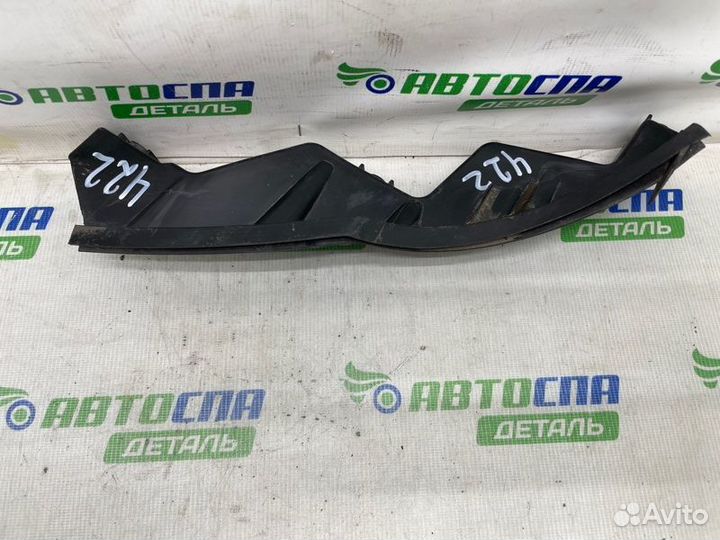 Кронштейн фары передний левый Volkswagen Passat B6