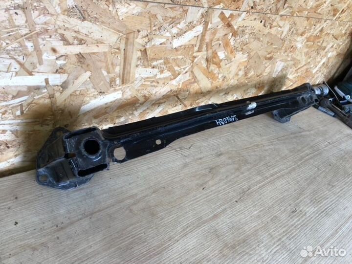 Усилитель бампера задний Subaru Forester