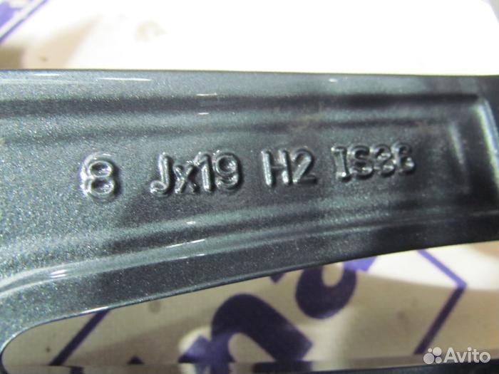 Диски BMW R19 Литые 5x120 J8 CH