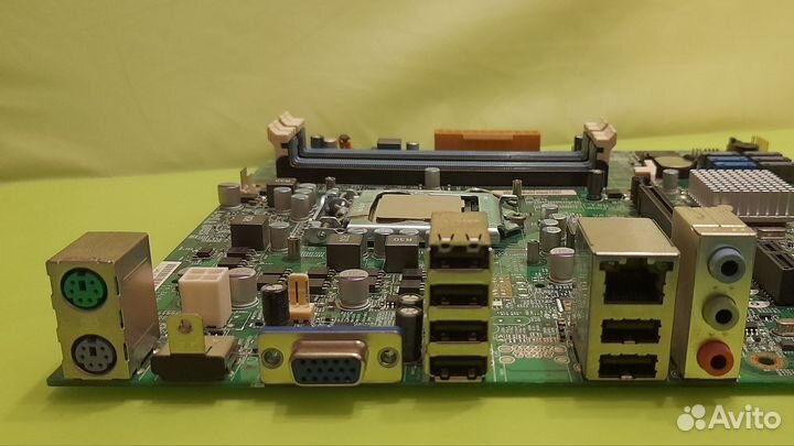 Материнская плата с процессором