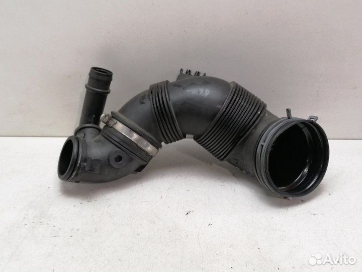 Патрубок воздушного фильтра Audi A3 2013