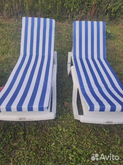 Матрас для шезлонга бело-синий