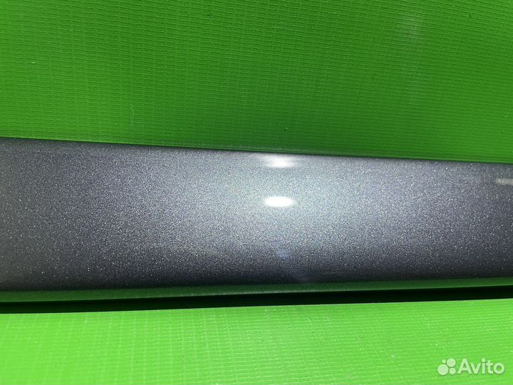 Накладка передней правой двери Mitsubishi Lancer 9