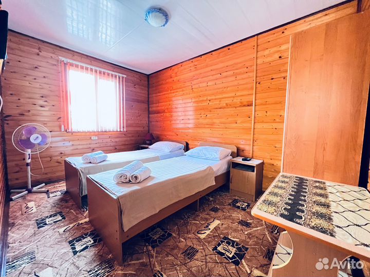 Отпуск в Сочи - лежать на пляже и радоваться морю