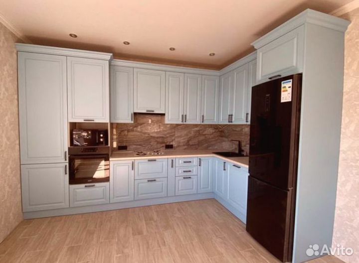 Кухня угловая современная на заказ