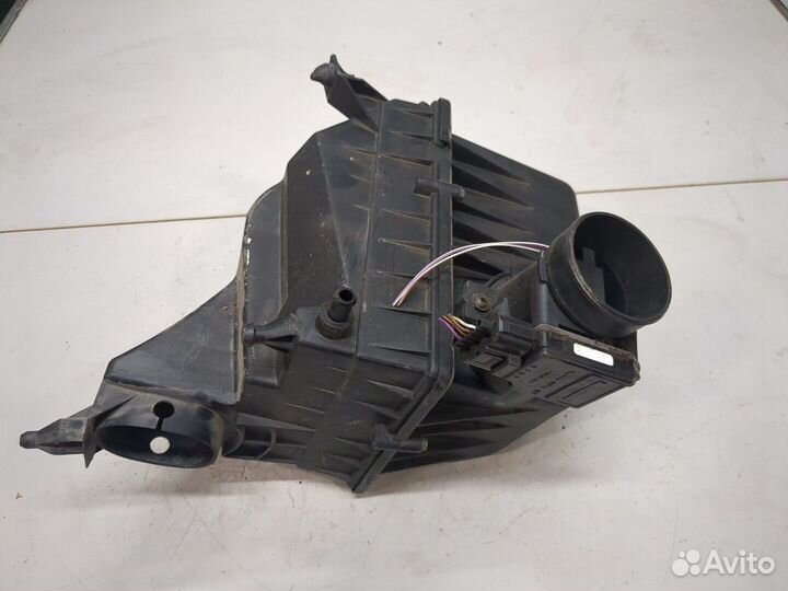 Корпус воздушного фильтра Ford Fiesta, 1996