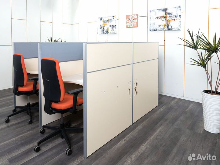 Стол прямой.Офисная мебель