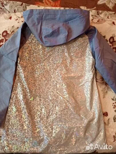 Куртка на девочку ветровка146р