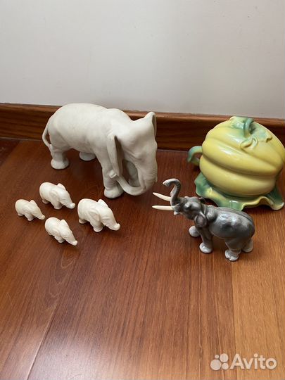 Старинная статуэтка фарфор