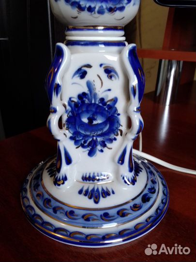 Лампа настольная / Гжель с золотом