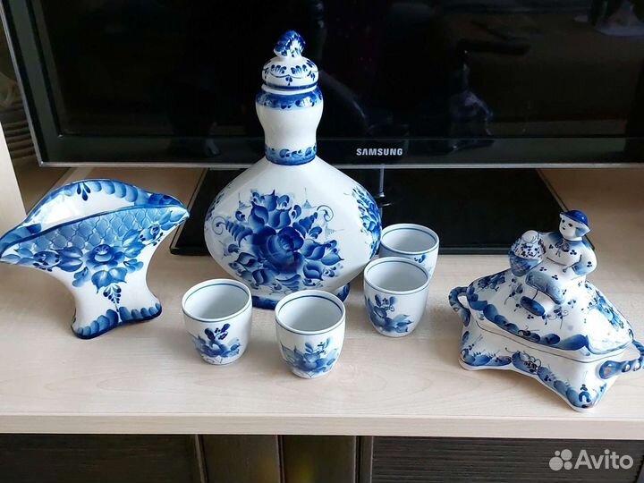 Гжель винный набор, шкатулка, салфеточница