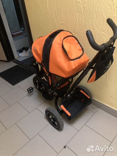 Трехколесный велосипед для малышей