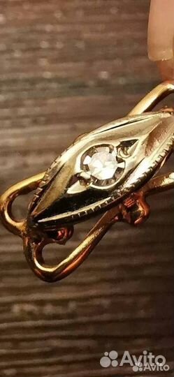 Золотая подвеска из СССР с бриллиантом