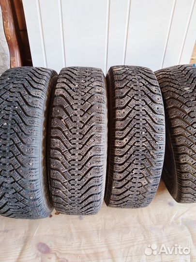 Goodyear UltraGrip 500 185/70 R14 T