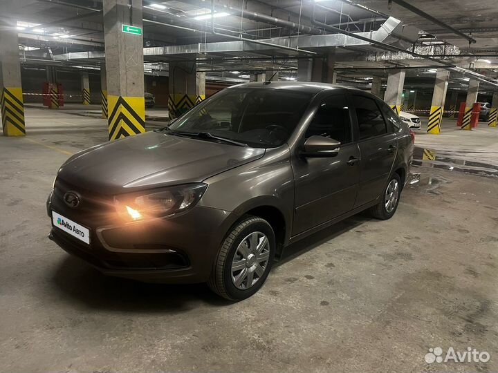 LADA Granta 1.6 МТ, 2018, 131 000 км