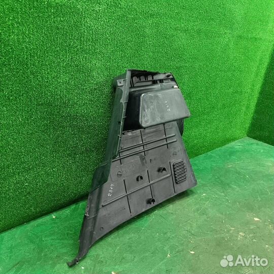 Обшивка отсека багажника левая нижняя Hyundai Getz