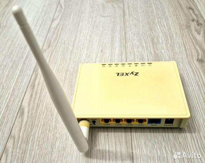 Wi-Fi роутер Zyxel Keenetic Lite