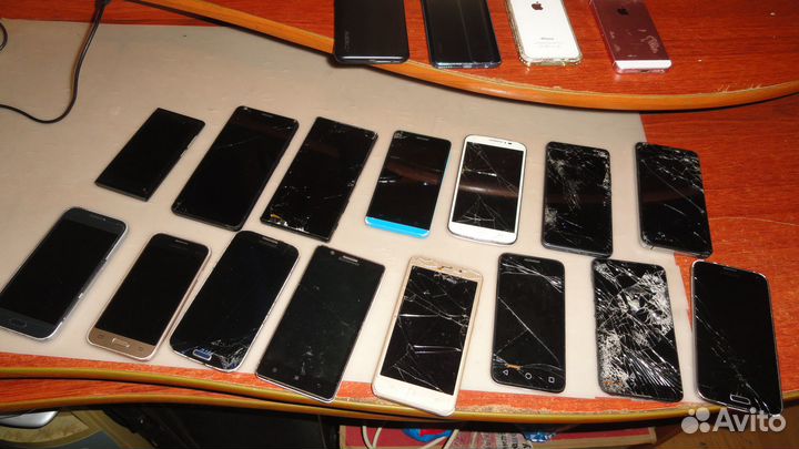 DNS AirTab M100\Irbis TZ70+17 смартов на зап\части