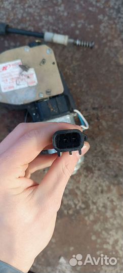 Моторчик стеклоподъемника правый ваз 2115