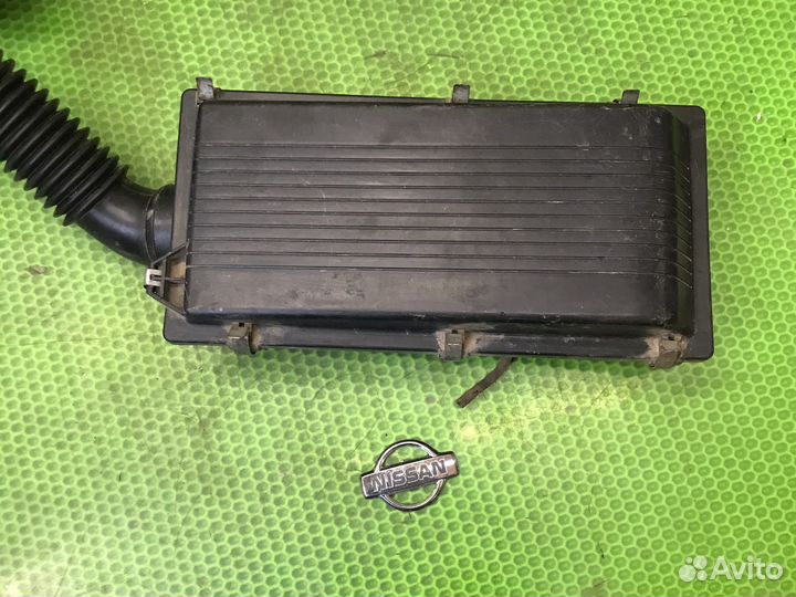 Корпус воздушного фильтра на Nissan Almera N15