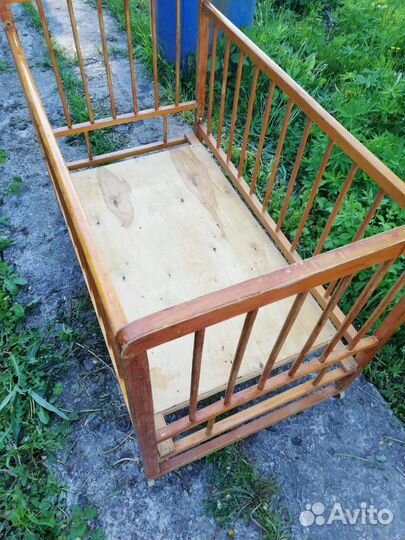 Детская кроватка