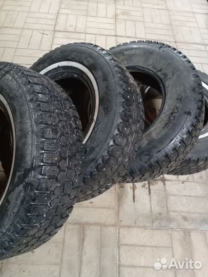 Bridgestone WT14 235/75 R15 20C