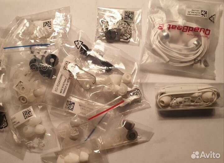 Samsung зарядка, наушники, USB-ридер и т. д