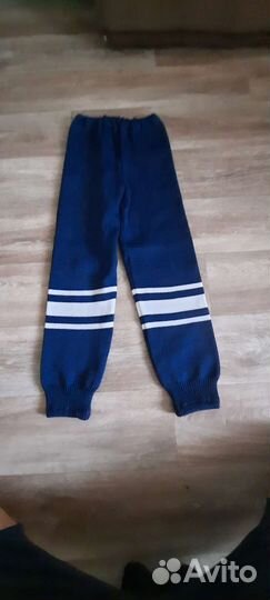 Хоккейный инвентарь (не полный)